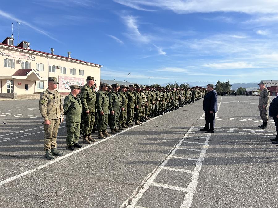 Казбек Коков навестил военнослужащих из Кабардино-Балкарии