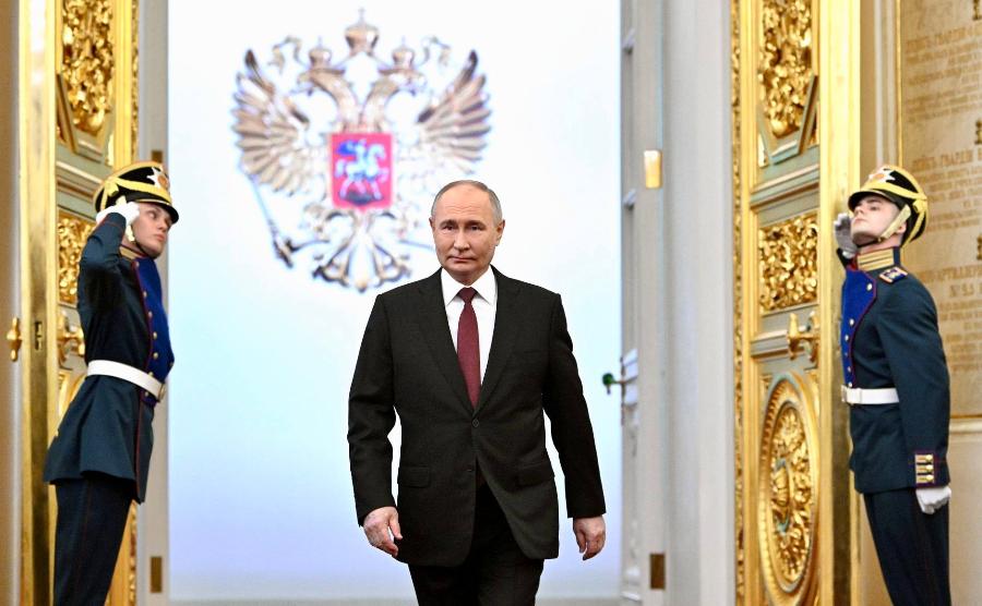 Глава КБР Казбек Коков поздравил с днем рождения Президента России Владимира Путина