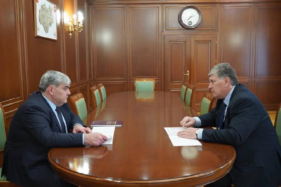 Глава КБР Казбек Коков провёл рабочую встречу с руководителем Роспотребнадзора по КБР Жиросланом Паговым