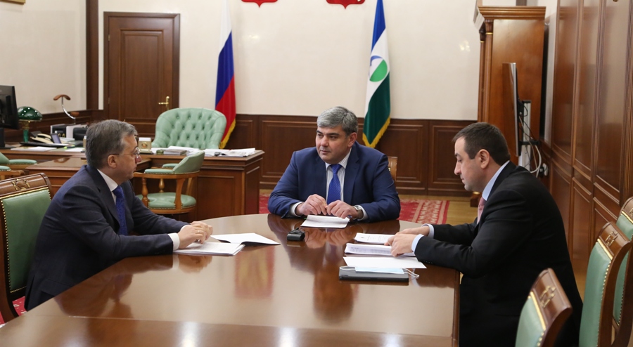 Казбек Коков провел совещание по вопросам распределения федеральных субсидий на нужды здравоохранения 
