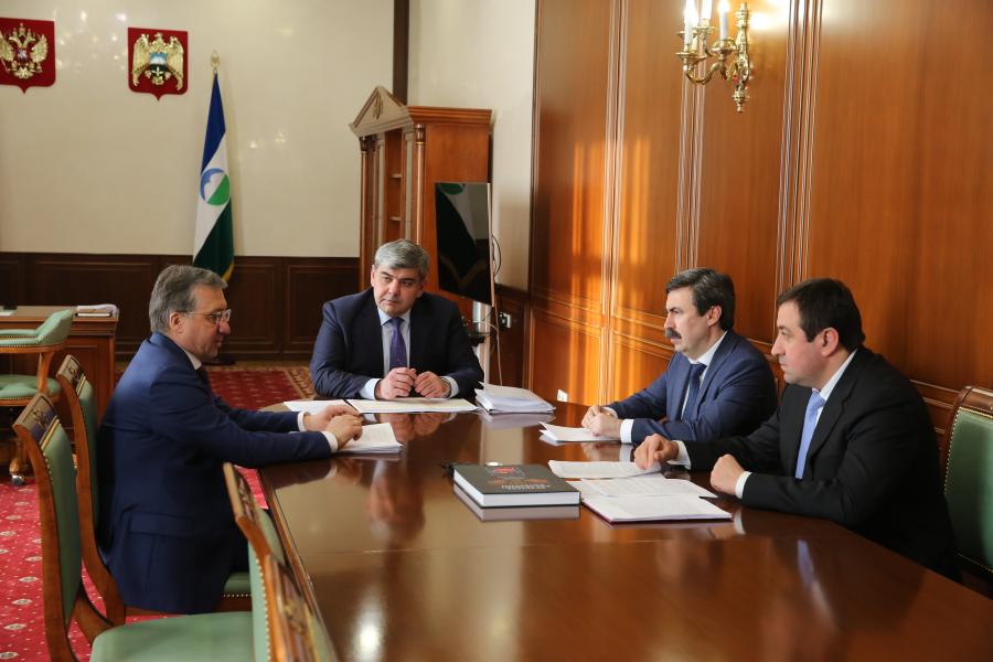 Казбек Коков направил в Парламент КБР поправки к республиканскому бюджету об увеличении финансирования лекарственного обеспечения льготников 