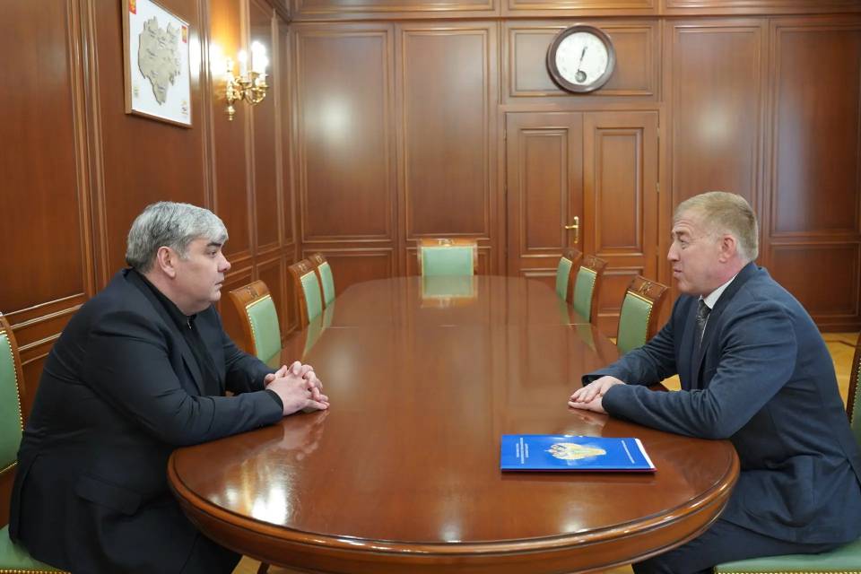 Глава КБР Казбек Коков провел рабочую встречу с руководителем Кавказского управления Ростехнадзора Аланом Цалиевым
