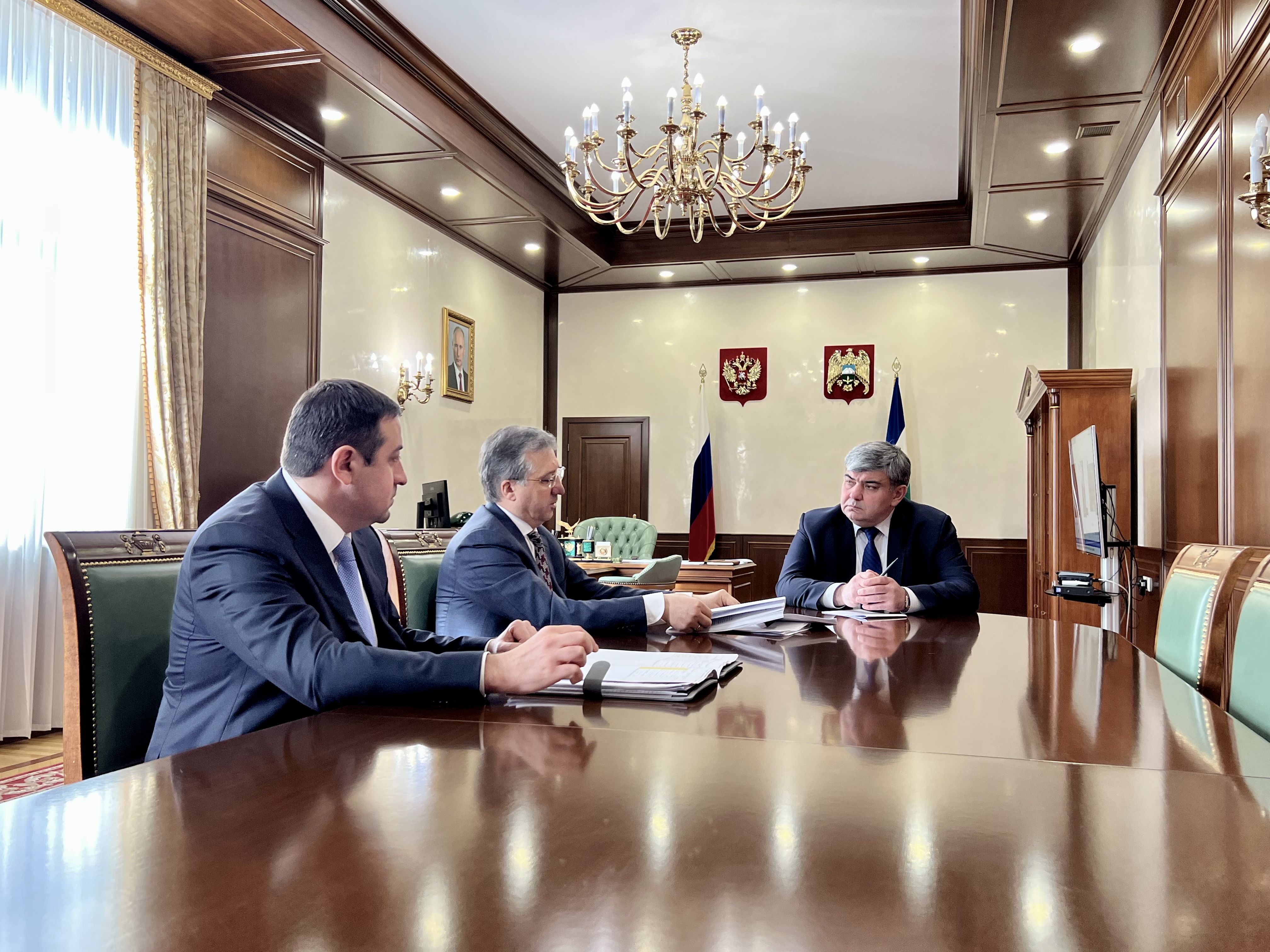 По поручению Казбека Кокова на создание запаса лекарств и ПЦР-тестов выделено более 53 миллионов рублей 