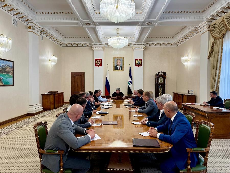 Казбек Коков провел совещание с главами муниципальных администраций районов и городских округов