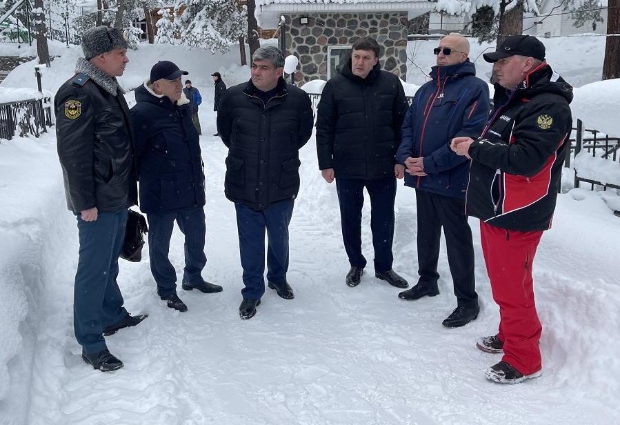 Казбек Коков поручил выделить средства из резервного фонда на ликвидацию последствий стихии в Эльбрусском районе 