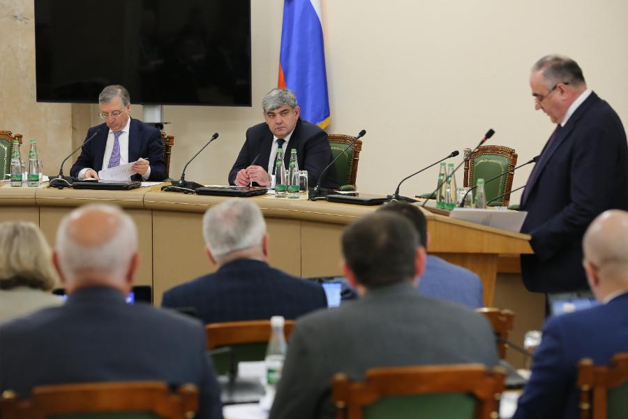 Заседание по предварительным итогам социально-экономического развития республики за 9 месяцев 2023 года
