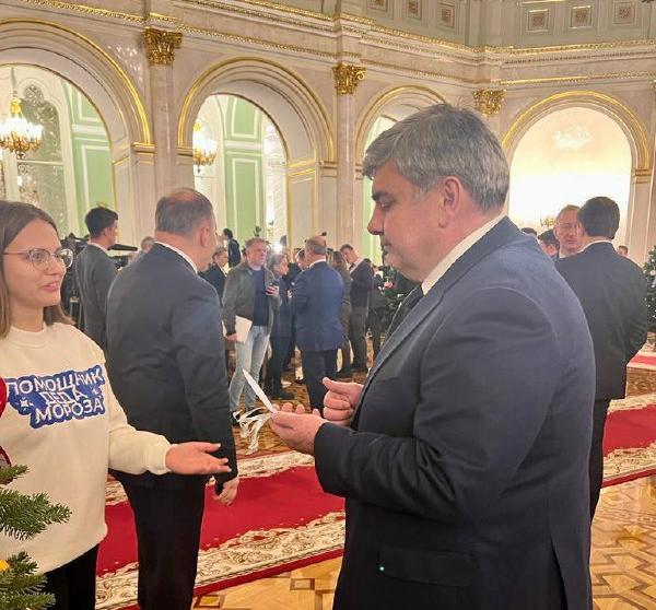 Казбек Коков принял участие в благотворительной акции «Елка желаний» в Кремле