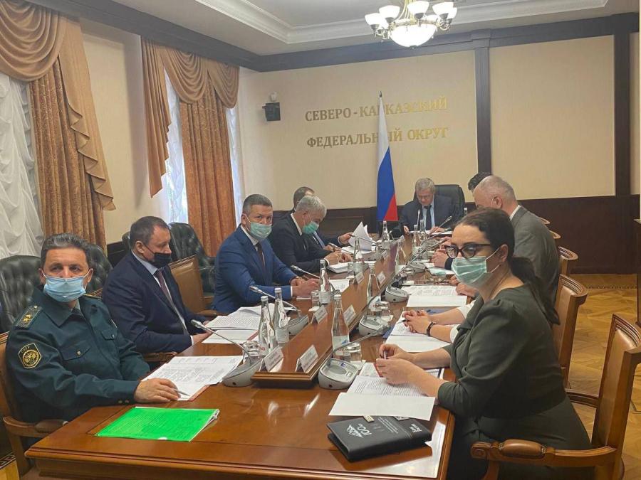Юрий Чайка провел заседание по противодействию незаконным финансовым операциям 