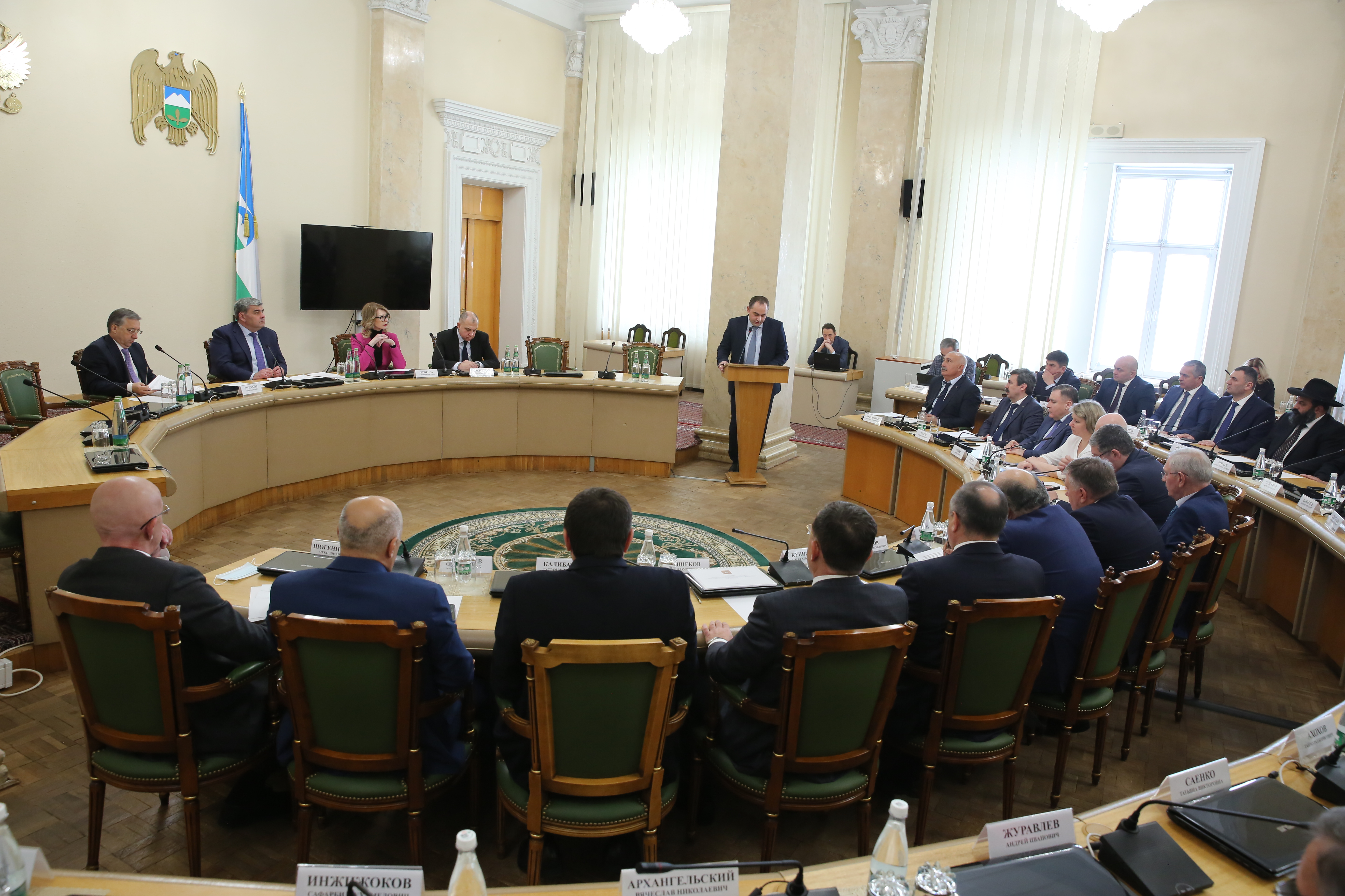 Глава КБР Казбек Коков провел совещание по вопросу реализации Указа Президента РФ «Об утверждении Основ государственной политики по сохранению и укреплению традиционных российских  духовно-нравственных ценностей»