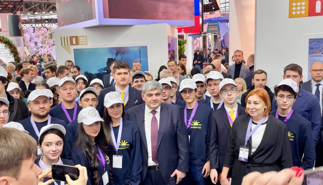 Финалисты Всероссийской олимпиады по Искусственному интеллекту презентовали на ВДНХ инновационные разработки    